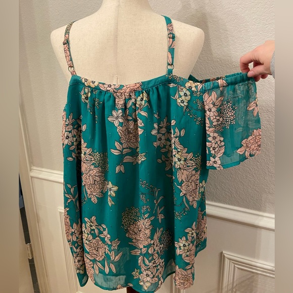 Torrid Plus Size 2 Cold Shoulder Crinkle Chiffon Sheer Lined Green Floral - Picture 12 of 13